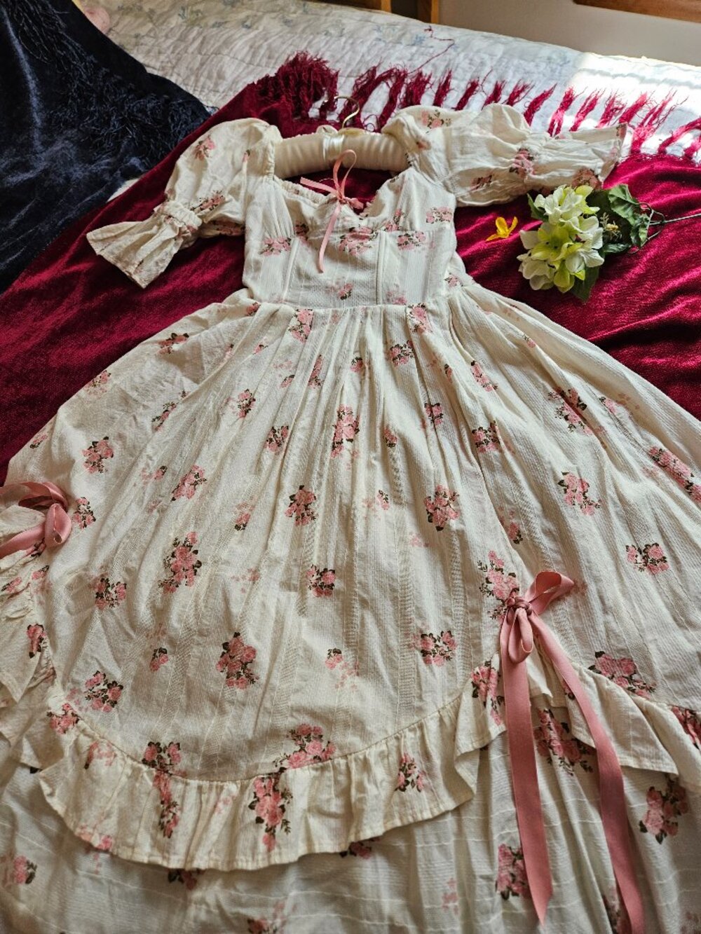 LACEMADE EXQUISITE ROSE'S SMILE VICTORIAN CORSET DRESS SZ SMALL